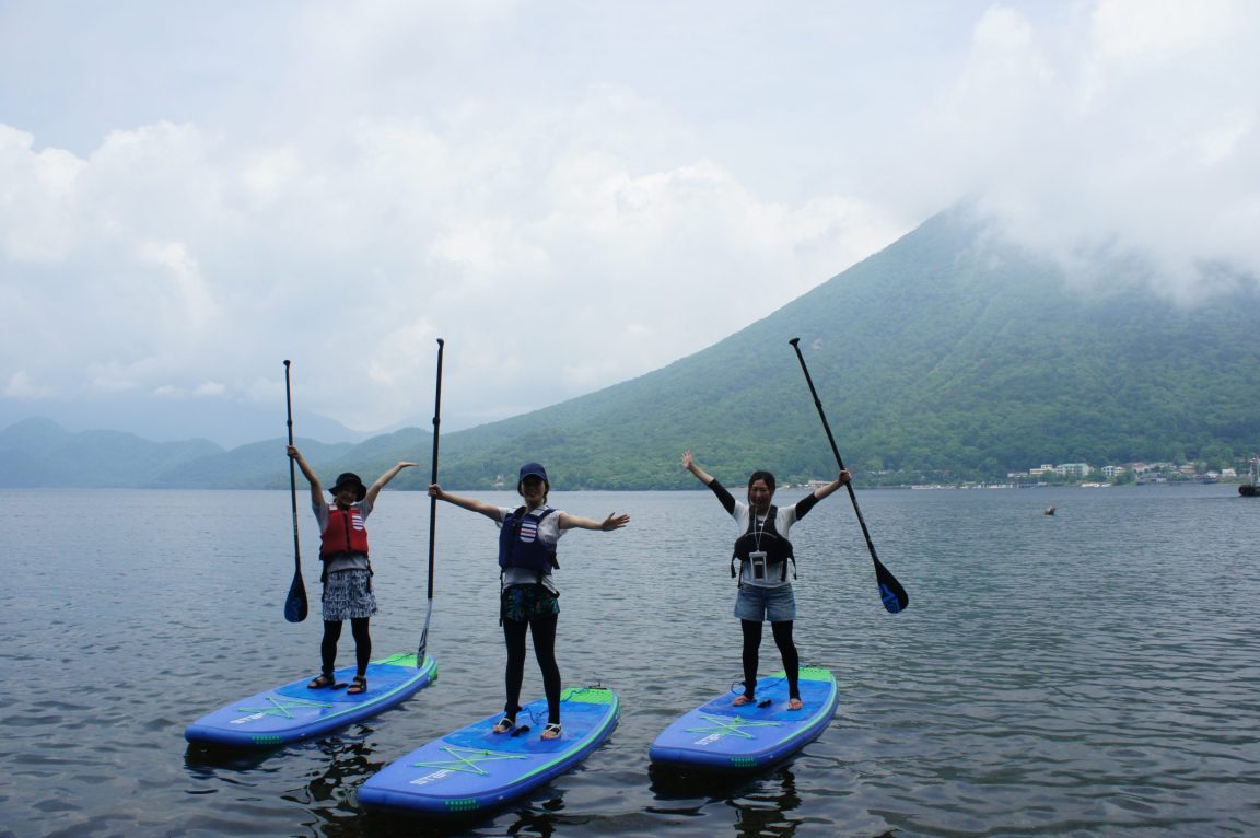 sup_girls-mtnantai-1152x766.jpg?profile=RESIZE_710x